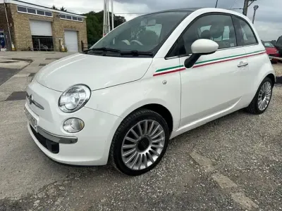 Used Fiat 500 Lounge 69 HP (50 kW) 2013 White Hatchback