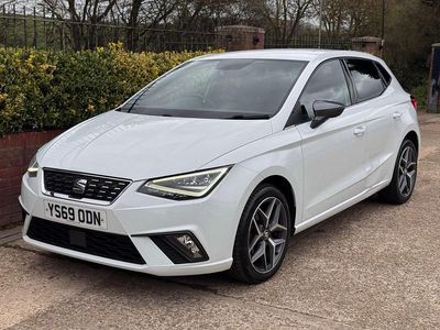 Used Seat Ibiza XCELLENCE 115 HP (84 kW) 2019 White Hatchback