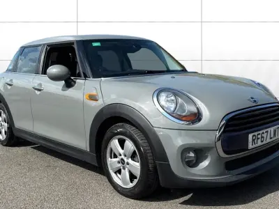 Gebraucht Mini Cooper Hatch 136 PS (100 kW) 2017 Grau Kleinwagen