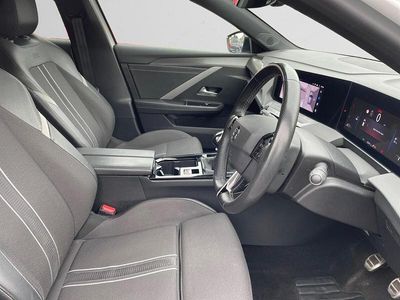 Used Vauxhall Astra S 130 HP (95 kW) 2023 Black Hatchback