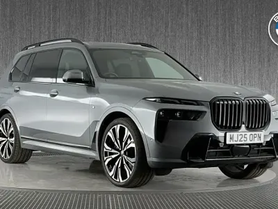 Begagnad BMW X7 M Sport 376 HK (276 kW) 2025 Grå SUV