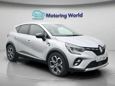 Used Renault Captur Techno 145 HP (106 kW) 2023 Grey SUV
