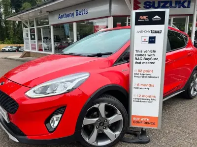 Używany Ford Fiesta Active 100 KM (73 kW) 2019 Czerwony Hatchback