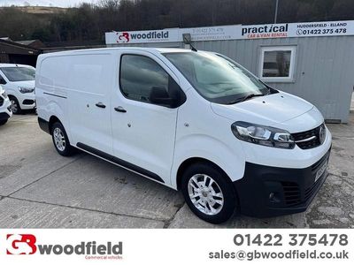 Used Vauxhall Vivaro 100 HP (73 kW) 2019 White MPV