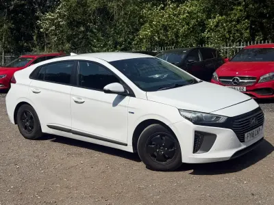 Used Hyundai Ioniq SE 141 HP (103 kW) 2018 White Hatchback
