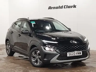Używany Hyundai Kona SE 141 KM (103 kW) 2023 Czarny SUV