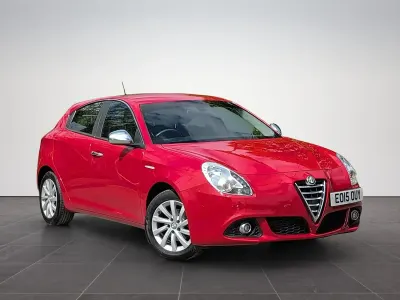 Used Alfa Romeo Giulietta Distinctive 2015 Red Hatchback