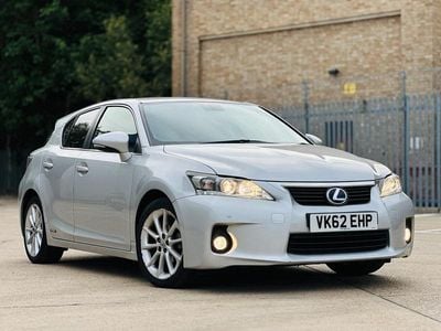 Lexus CT200h