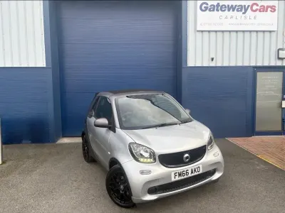 Used Smart ForTwo Cabrio Premium 71 HP (52 kW) 2016 Silver Cabriolet