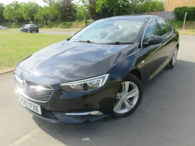Używany Vauxhall Insignia Sport 2017 Niebieski Hatchback