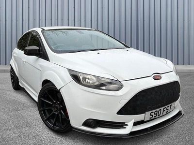 Used Ford Focus ST 2013 White Hatchback