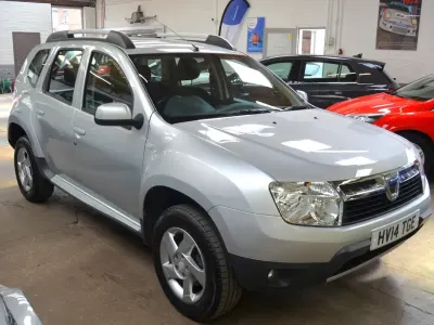 Used Dacia Duster Lauréate 110 HP (80 kW) 2014 Silver SUV