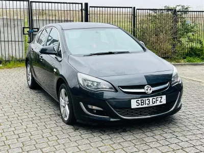 Used Vauxhall Astra SRi 2013 Black Hatchback