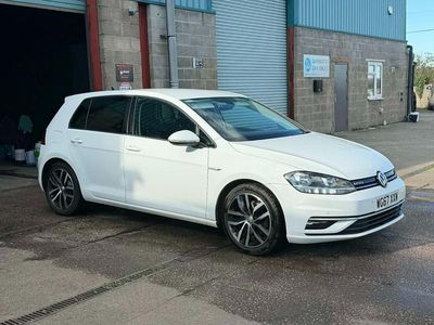 Used VW Golf VII SE 130 HP (95 kW) 2017 White Hatchback