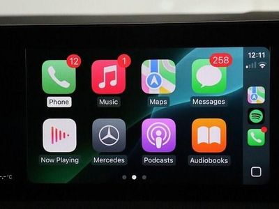 Used Mercedes CLA180 Shooting Brake AMG line 136 HP (100 kW) 2022 Blue Estate