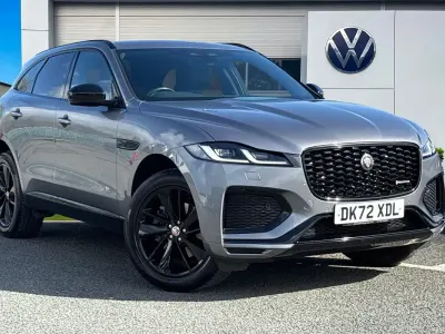 Begagnad Jaguar F-Pace R-Dynamic 200 HK (147 kW) 2022 Grå SUV