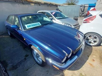 Used Jaguar XJ8 2001 Blue Sedan