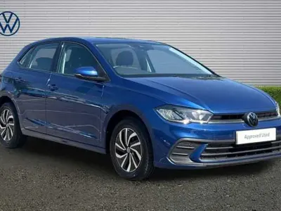 Used VW Polo Life 95 HP (69 kW) 2023 Blue Hatchback