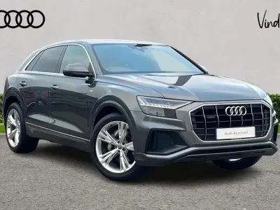 Używany Audi Q8 S-Line 281 KM (206 kW) 2018 Szary SUV