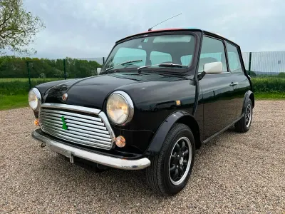 Used Rover Mini 50 HP (36 kW) 1999 Black Sedan
