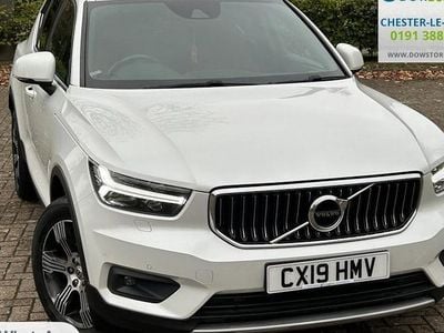 White Used 2019 Volvo XC40 Inscription SUV | £16,800 (Good price)