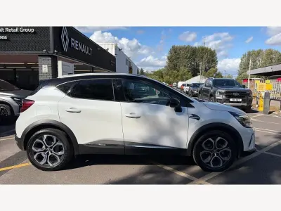 Used Renault Captur Techno 91 HP (66 kW) 2023 White/black SUV