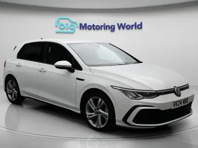Used VW Golf VIII R-line 148 HP (108 kW) 2024