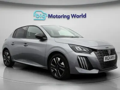 Used Peugeot 208 Allure 101 HP (74 kW) 2024 Grey Hatchback