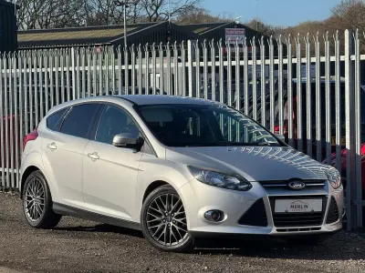 Used Ford Focus Zetec 115 HP (84 kW) 2014 Silver Hatchback
