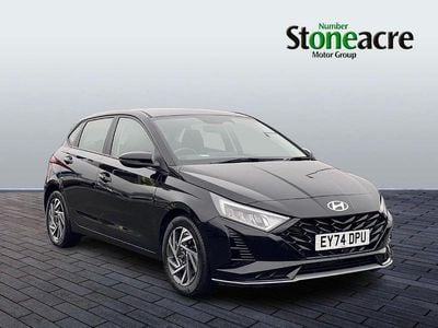 Black Used 2025 Hyundai i20 Advanced Hatchback | £15,995 (Fair price)