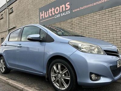 Used Toyota Yaris SR 101 HP (74 kW) 2012 Blue Hatchback
