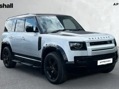 Used Land Rover Defender First Edition 250 HP (183 kW) 2021 Metallic  hakuba silver SUV