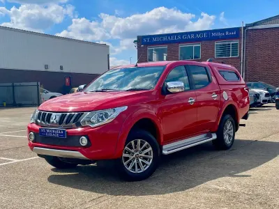 Used Mitsubishi L200 181 HP (133 kW) 2019 Red Pickup