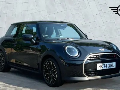Used Mini Cooper S Hatch 201 HP (147 kW) 2024 Black Hatchback