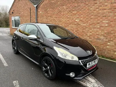 Second-hand Peugeot 208 GTi 2015 Negru Hatchback