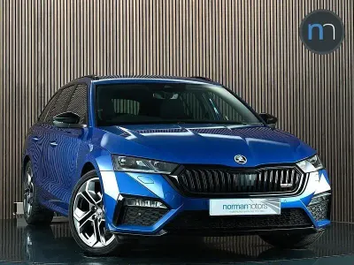 Used Skoda Octavia vRS 245 HP (180 kW) 2023 Blue Estate