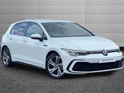 Used VW Golf VIII R-line 150 HP (110 kW) 2023 Pure white Hatchback
