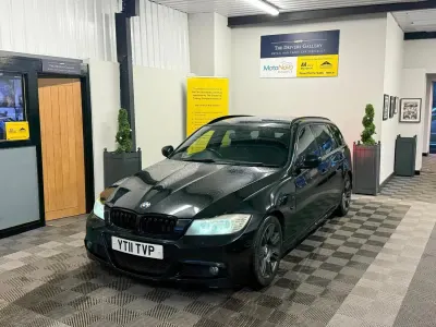 Begagnad BMW 320 M Sport 2011 Svart Kombi
