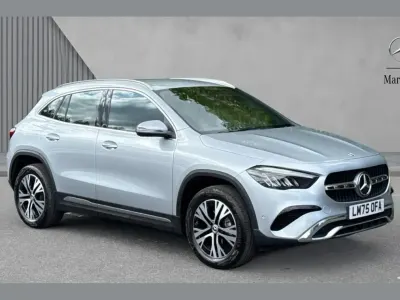 Käytetty Mercedes GLA200 Executive 161 HP (118 kW) 2025 Hopea Katumaasturi