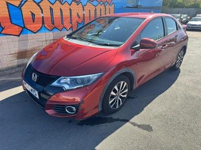 Begagnad Honda Civic SE Plus 2016 Röd Halvkombi