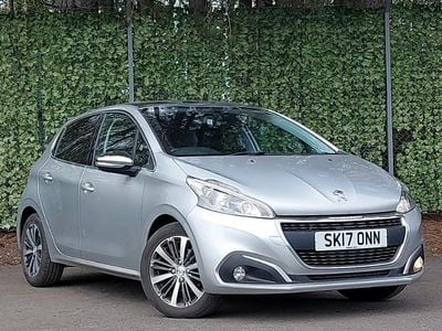 Second-hand Peugeot 208 Allure 82 CP (60 kW) 2017 Argintiu Hatchback