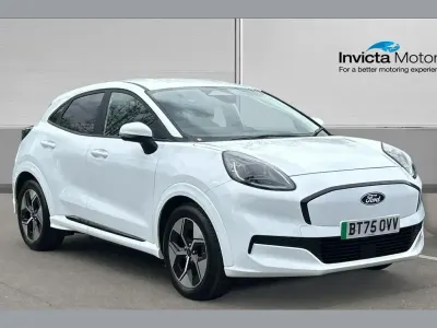 Begagnad Ford Puma Gen-E Select 122 kW (167 HK) 2025 Vit SUV