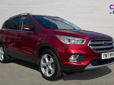 Used Ford Kuga Titanium 150 HP (110 kW) 2017 Red SUV