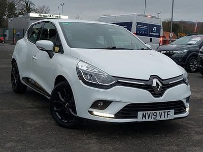Used Renault Clio IV Play 76 HP (55 kW) 2019 White Hatchback