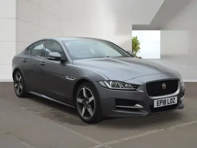 Gebraucht Jaguar XE R-Sport 250 PS (183 kW) 2018 Grau Limousine