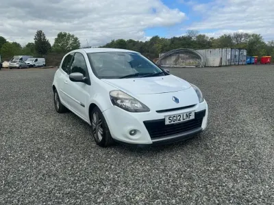 Usado Renault Clio IV Dynamique 2012 Branco Citadino