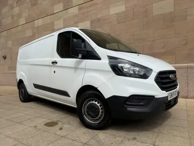Used Ford Transit Custom 105 HP (77 kW) 2018 White Van
