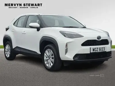 Used Toyota Yaris 116 HP (85 kW) 2022 White Hatchback