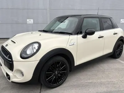 Used Mini Cooper SD Hatch 2015 White Hatchback