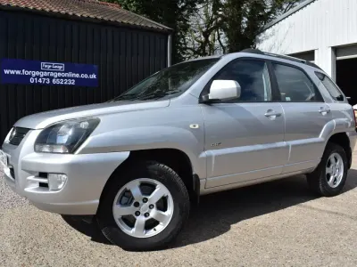 Usado Kia Sportage 140 HP (102 kW) 2008 Prateado SUV